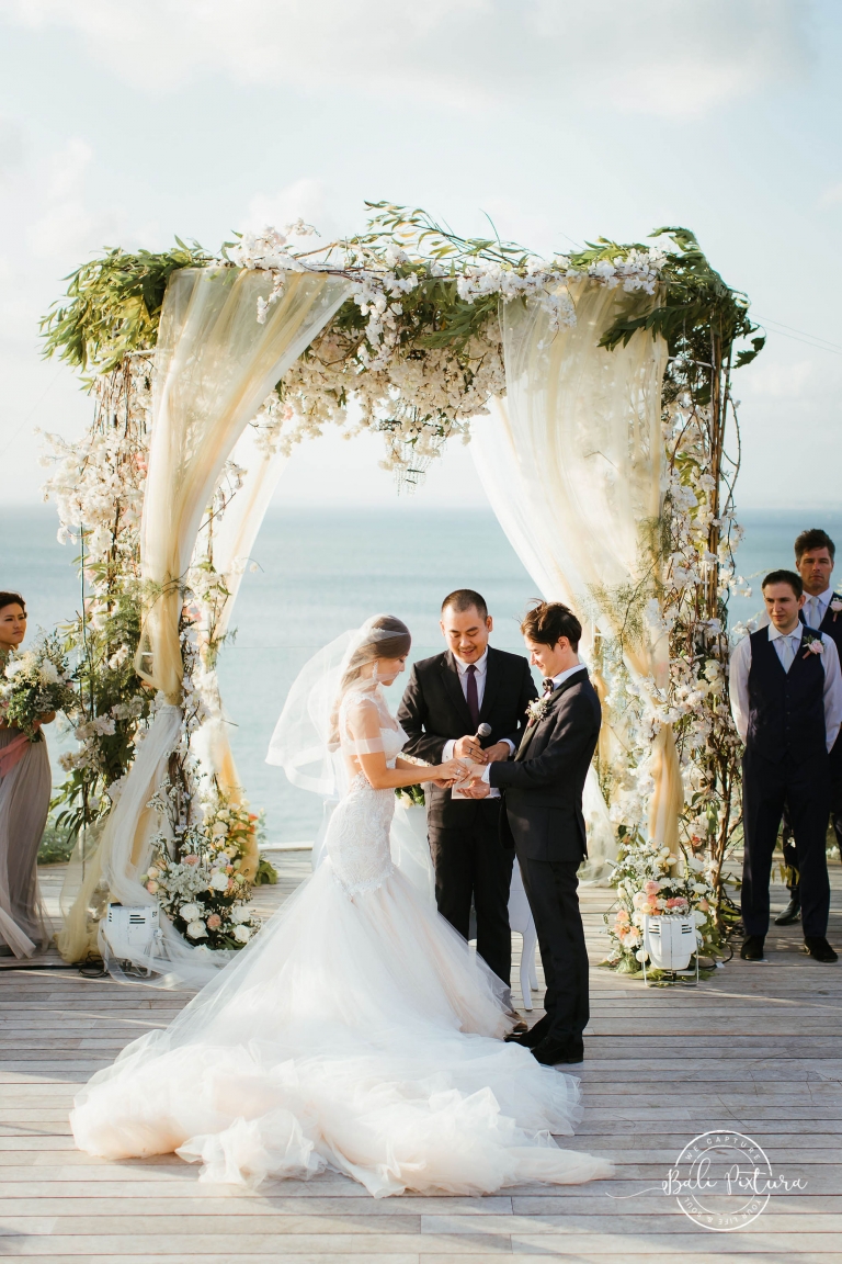 ayana-bali-wedding-bali-pixtura-satoru-yuria-13