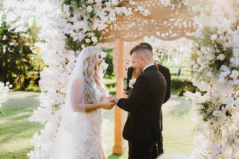 bali wedding photographer four seasons 46