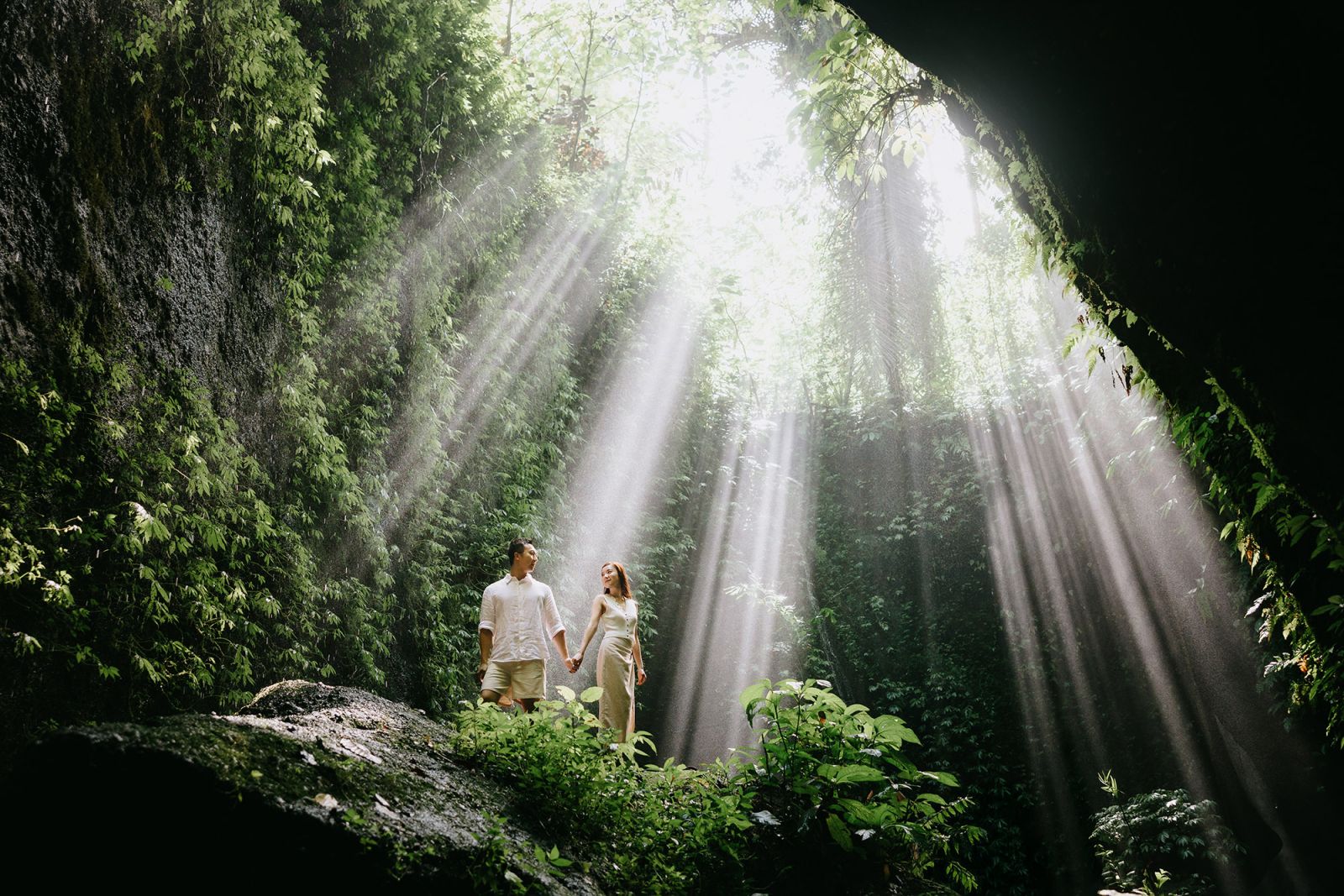 bali prewedding location tukad cepung bali pixtura 1