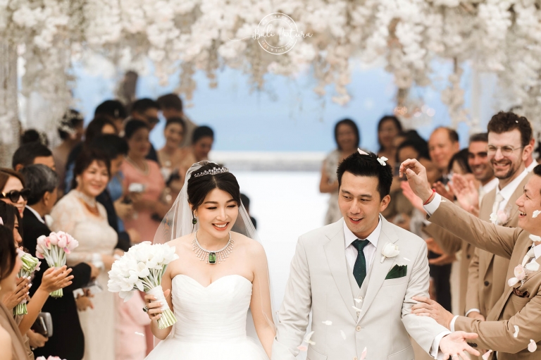 Chitwai bali wedding six senses uluwatu 19