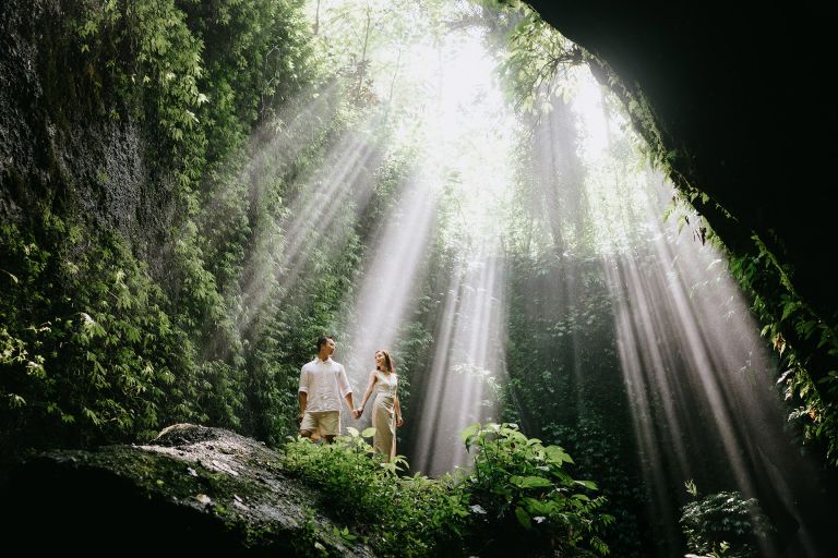 bali prewedding location tukad cepung 1