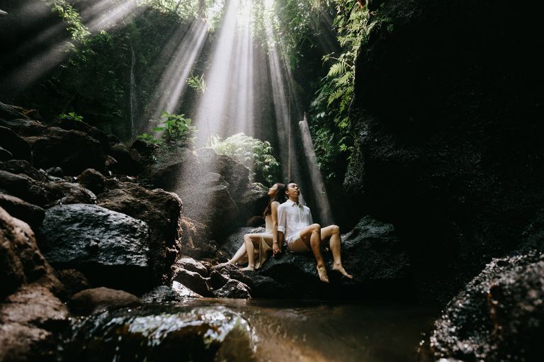 bali prewedding location tukad cepung 3